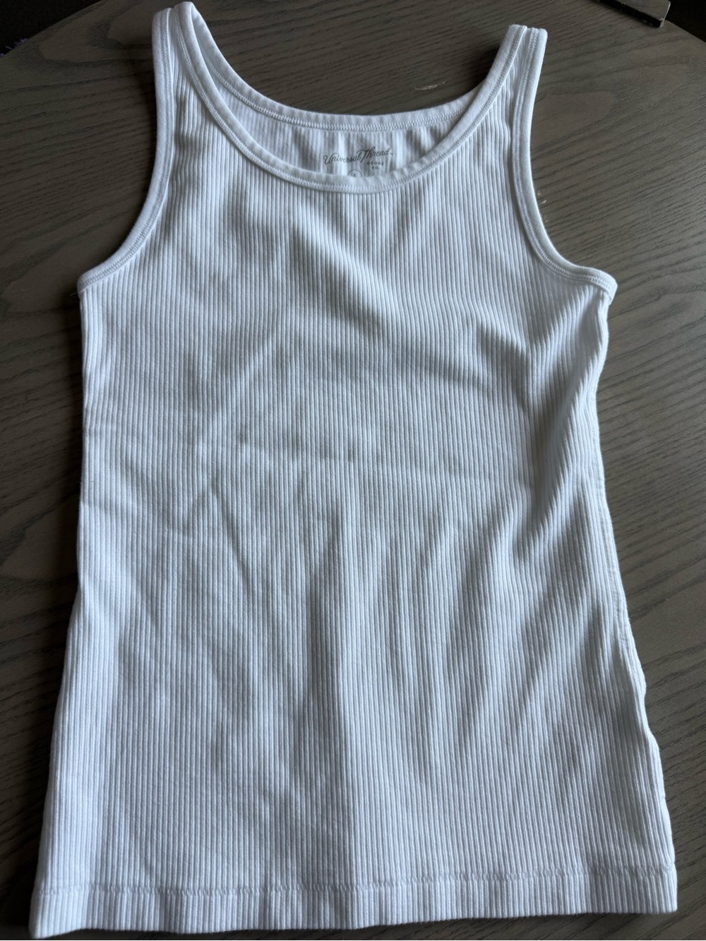 Universal Thread White Ribbed Scoop Tank - NWOT